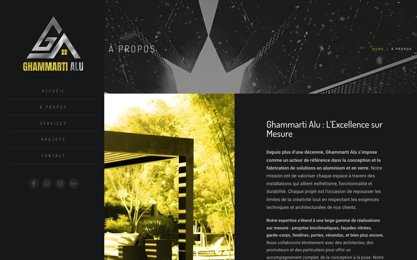 À propos page with a yellow-tinted pergola photo and the company story.